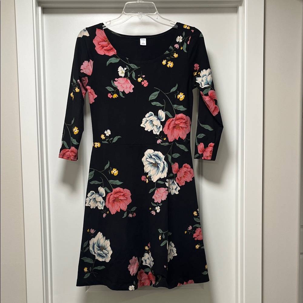 Old Navy Scoop Neck Floral Black Dress, sz S